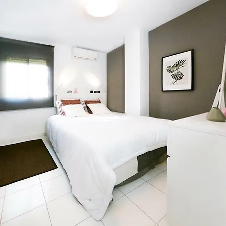 Apartamento De 2 Suites Amplio Y Centrico 토레몰리노스