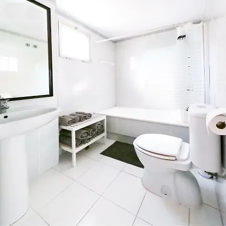Apartamento De 2 Suites Amplio Y Centrico 아파트 토레몰리노스